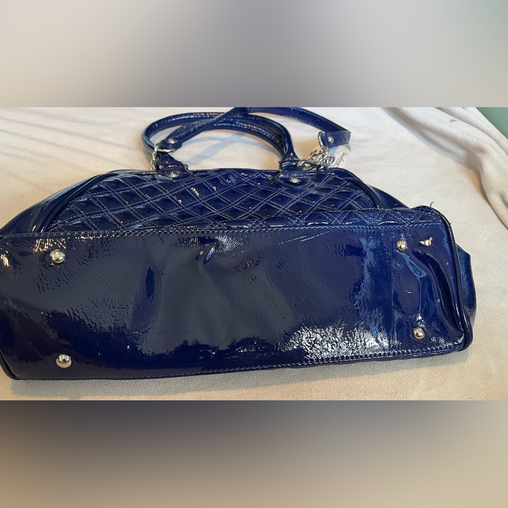 Carlos Santana Elegant Blue Quilted Handbag - Picture 4 of 7